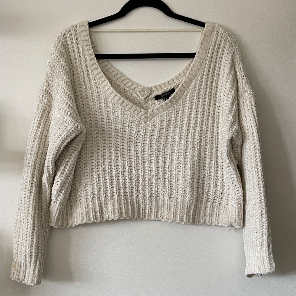 Forever 21|Cream V-Neck Crop Sweater|Medium|GUC